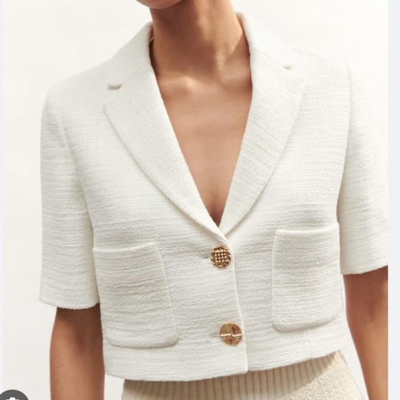 Zara Jackets & Blazers - Zara Cropped blazer